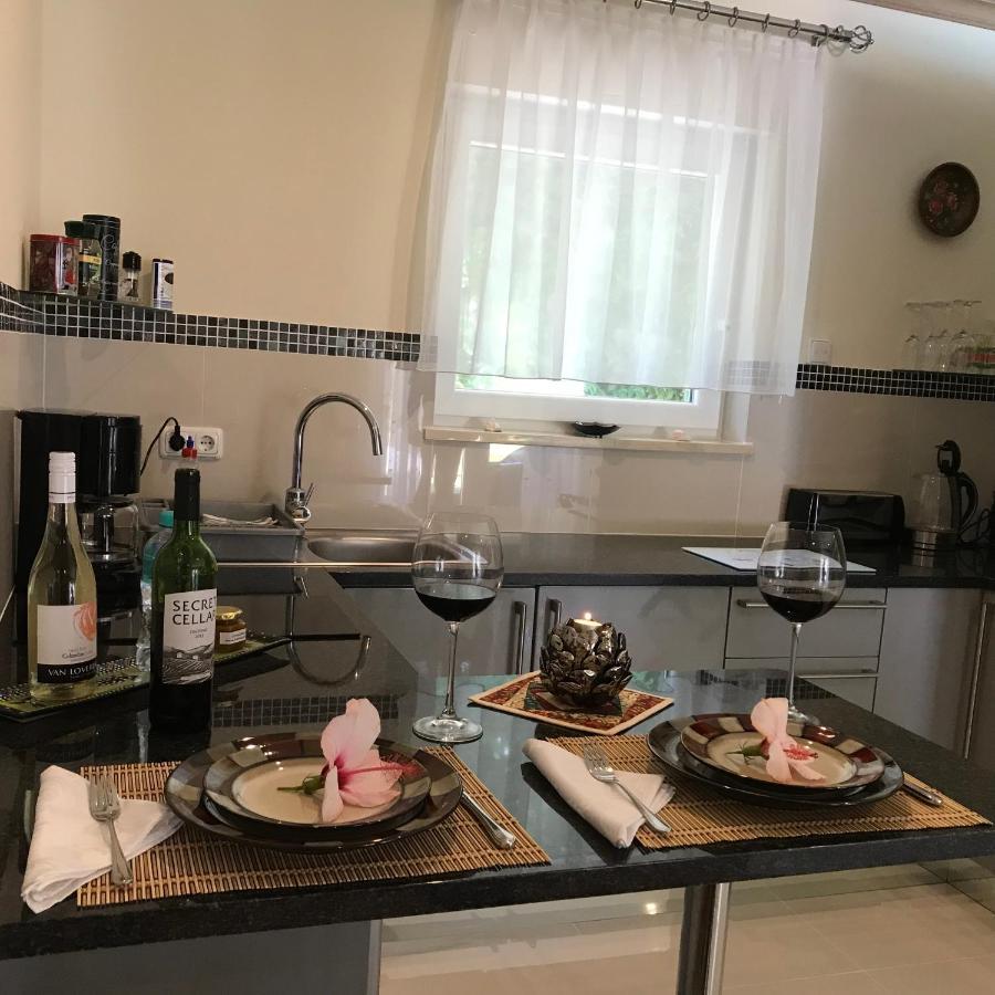 Grenadilla (Adults Only) Apartman Constantia Kültér fotó